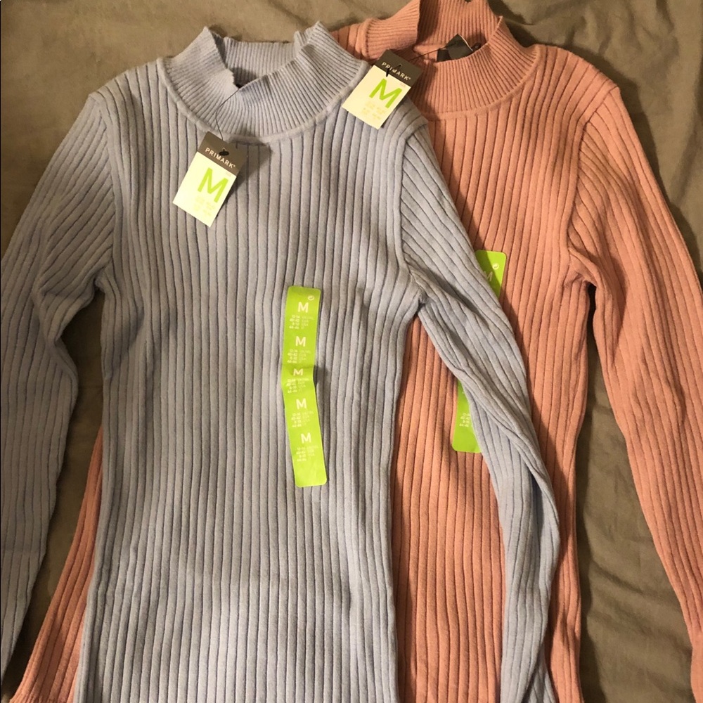 Primark women’s mock neck sweater size Medium (2)